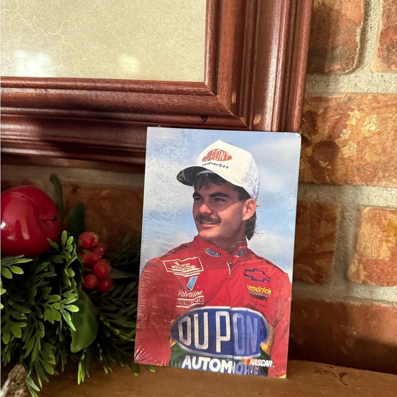 DuPont NASCAR Jeff Gordon Competitive Motorsports Superstars of NASCAR Postcards - Picture 5 of 5